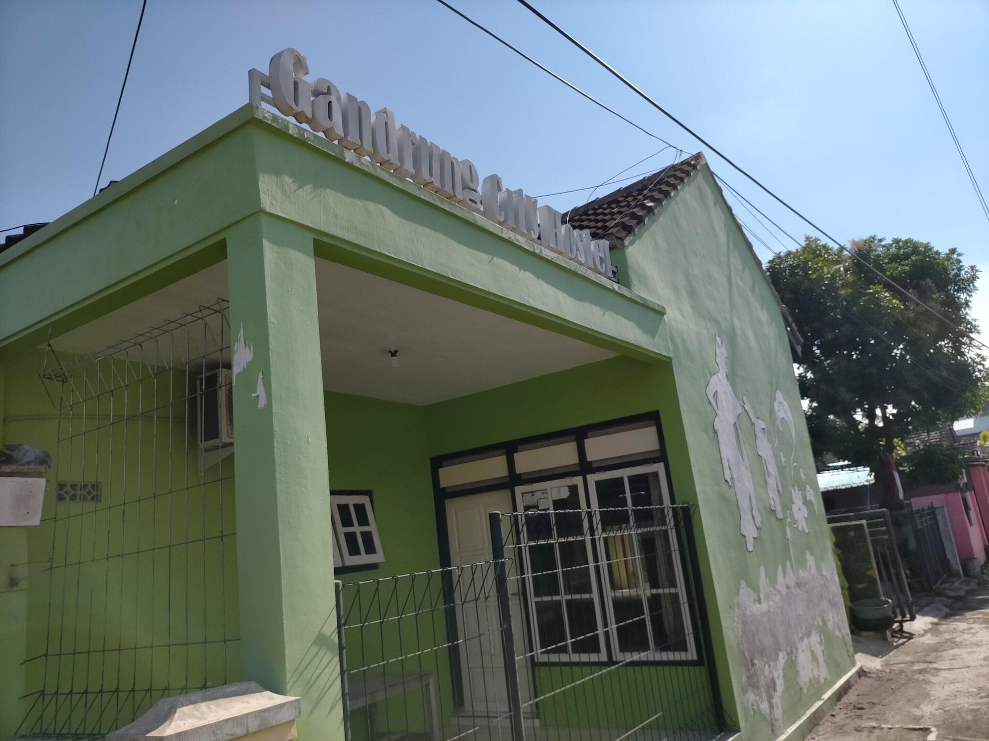 Gandrung City Hostel Banyuwangi  Exterior foto